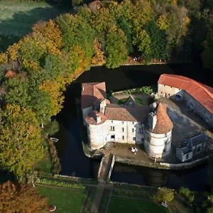 Hébergement de vacances La Loge Du Château Saint-Dier-dʼAuvergne